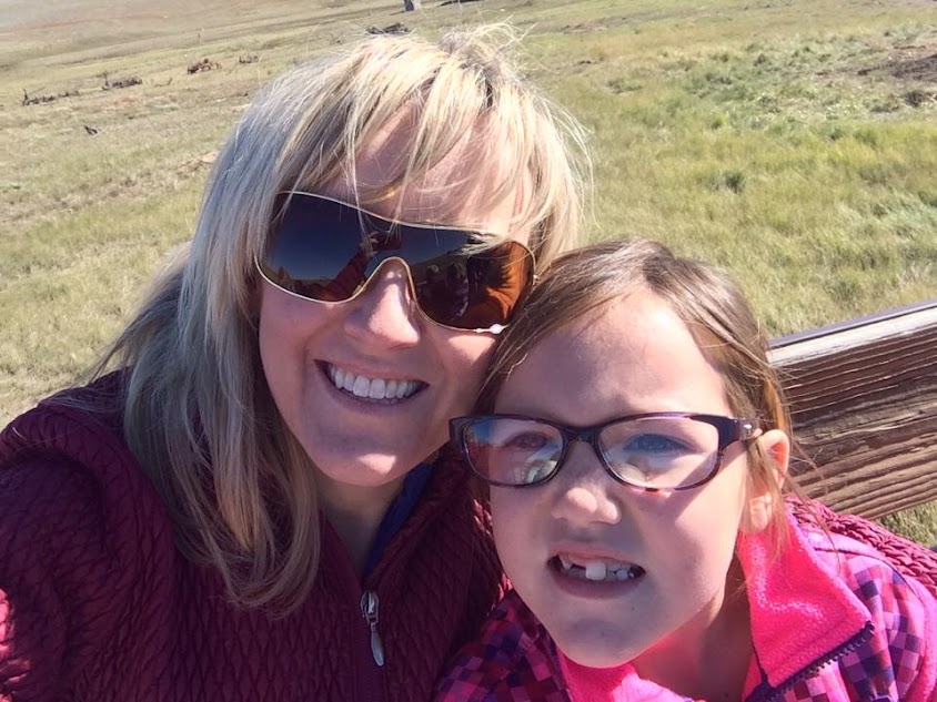 Amanda and her daughter enjoy a school field trip